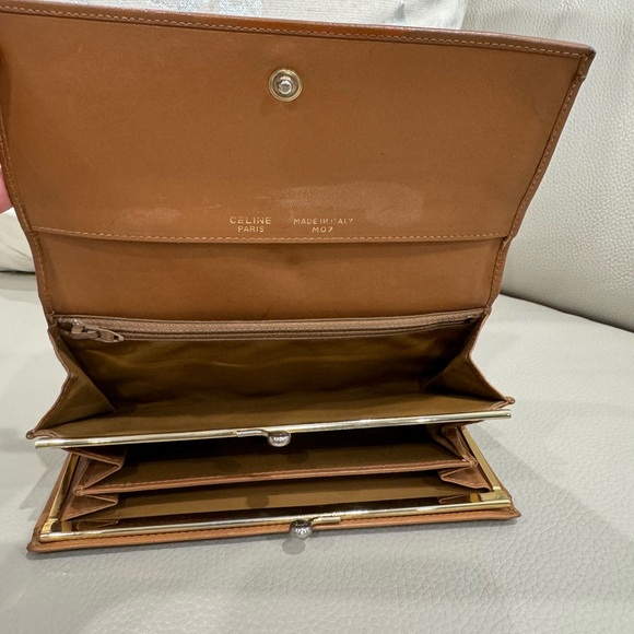 Celine bucket bag and wallet set.. - Picture 8 of 10